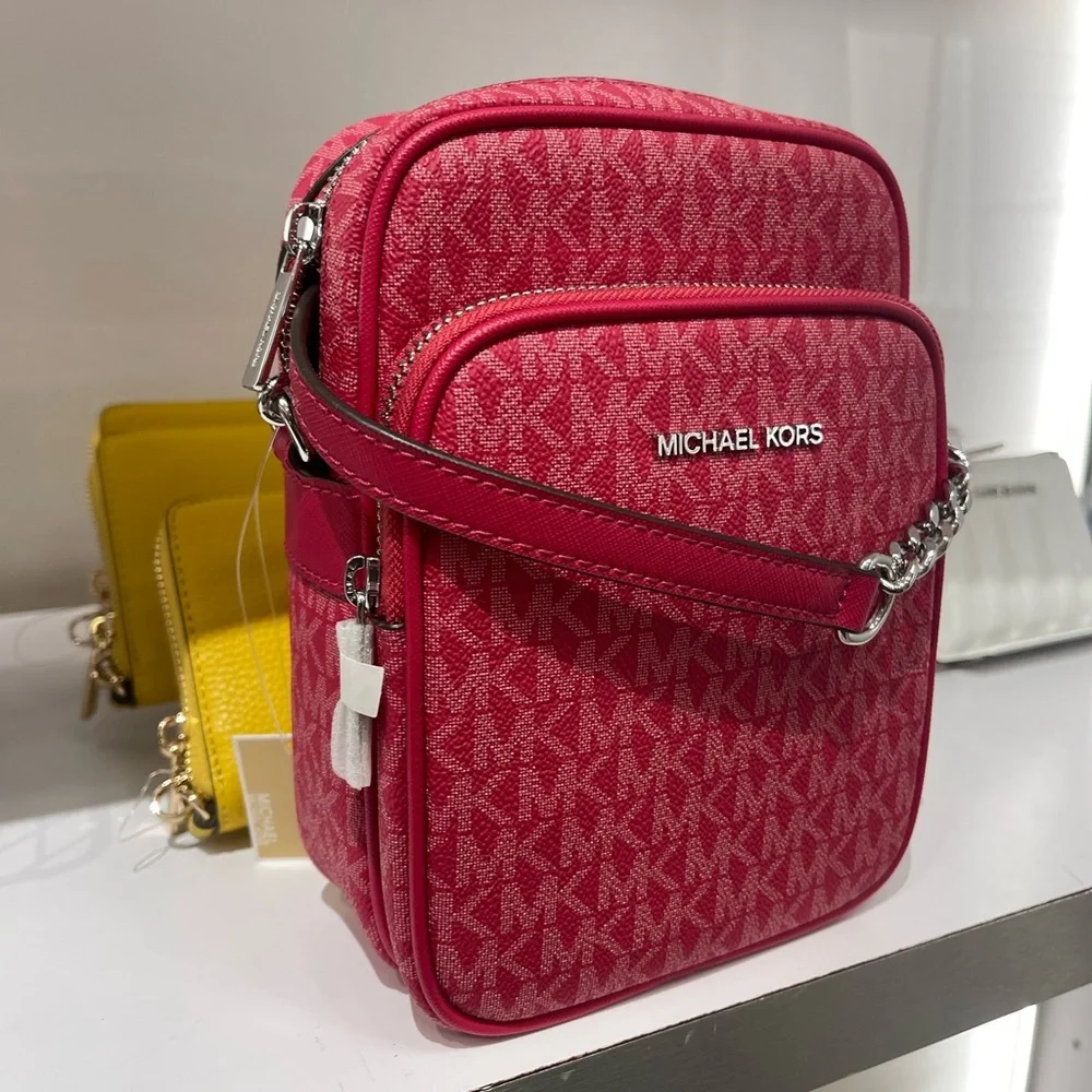 MICHAEL KORS Jet Set Travel Md Signature Logo Crossbody Flight Bag DK RASPBERRY